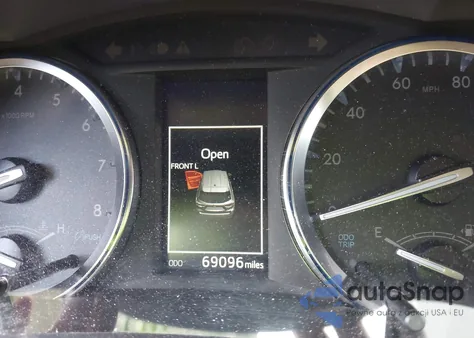 2015 Toyota Highlander Limited Platinum V6 z USA, uszkodzony, nr VIN 5TDDKRFH1FS157068